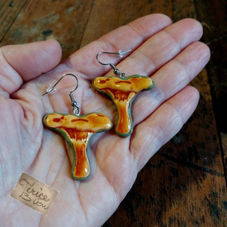 11/26 Náušnice na afroháčku 3x3cm (anti-allergic earrings ) 150,- Kč